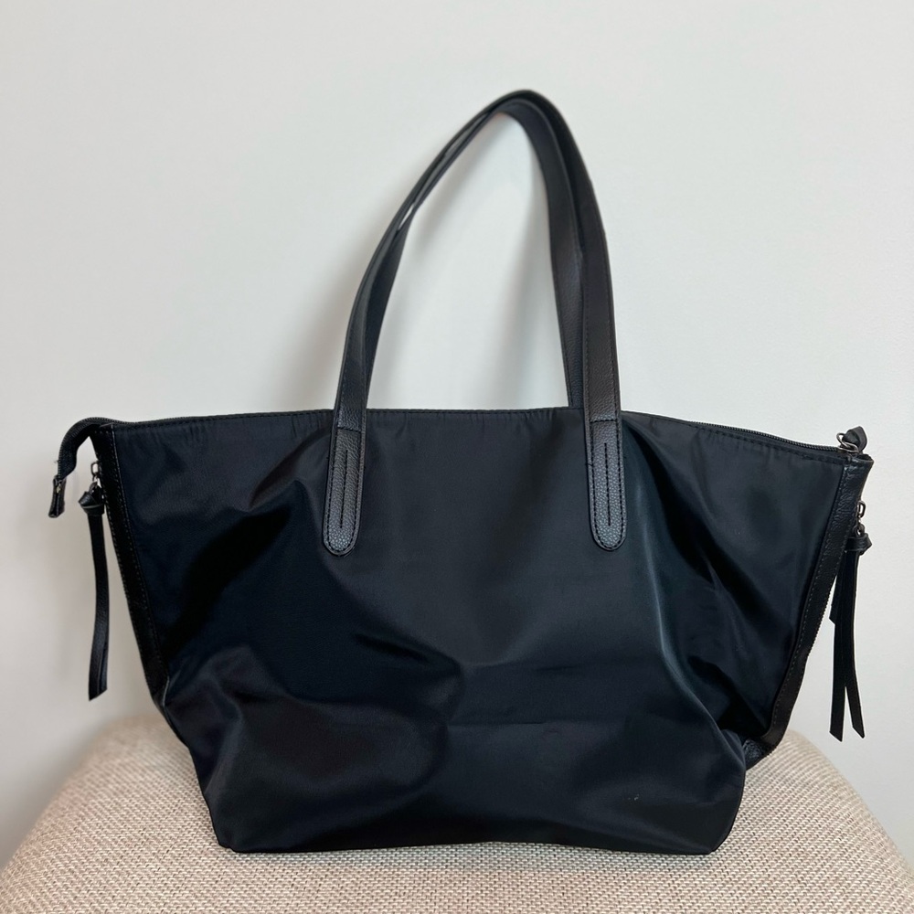 Botkier New York Bond Travel Tote
Bag Black - Picture 3 of 14